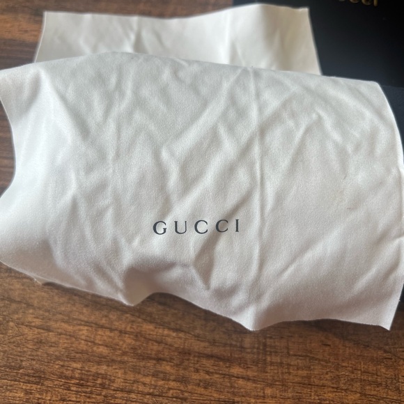 New Condition Gucci Sunglasses - Picture 5 of 16